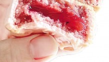 草莓流心月饼、小青柑麻薯月饼、云腿月饼、冬翅月饼……东莞：网红月饼口味独特造型新