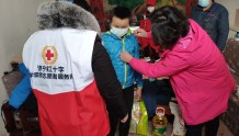 济宁市红十字会开展 “关爱留守儿童 情暖独居老人”志愿服务活动