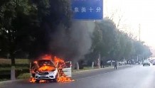 四轮电动车突发自燃，漯河交警消防齐抢险！