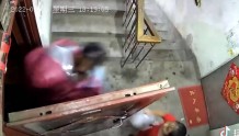 广东肇庆警方回应母女被雨衣男掳进屋：经调查核实，并非事发当地