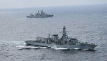 俄“乌斯季诺夫元帅”号巡洋舰从东地中海返航，英国3艘军舰跟踪监视